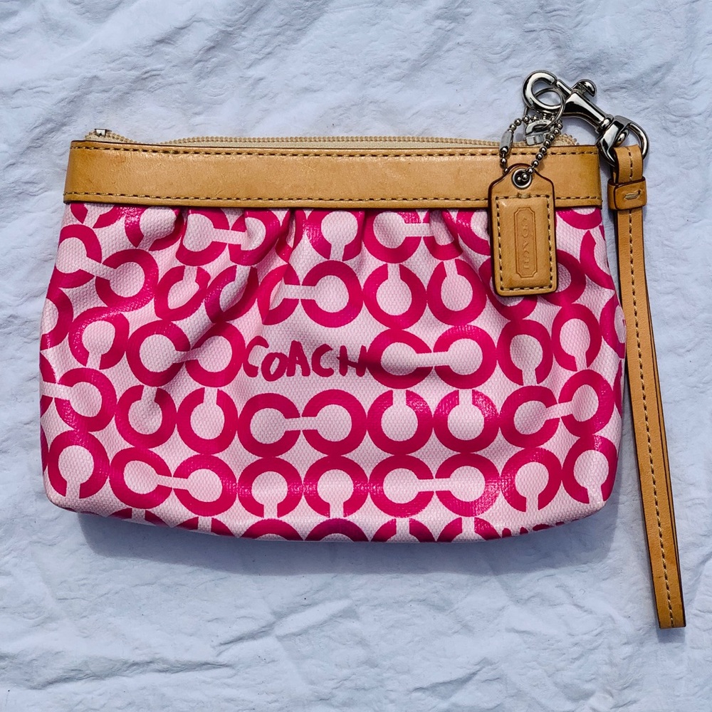 Coach Wristlet - Pink VERY GOOD CONDITION